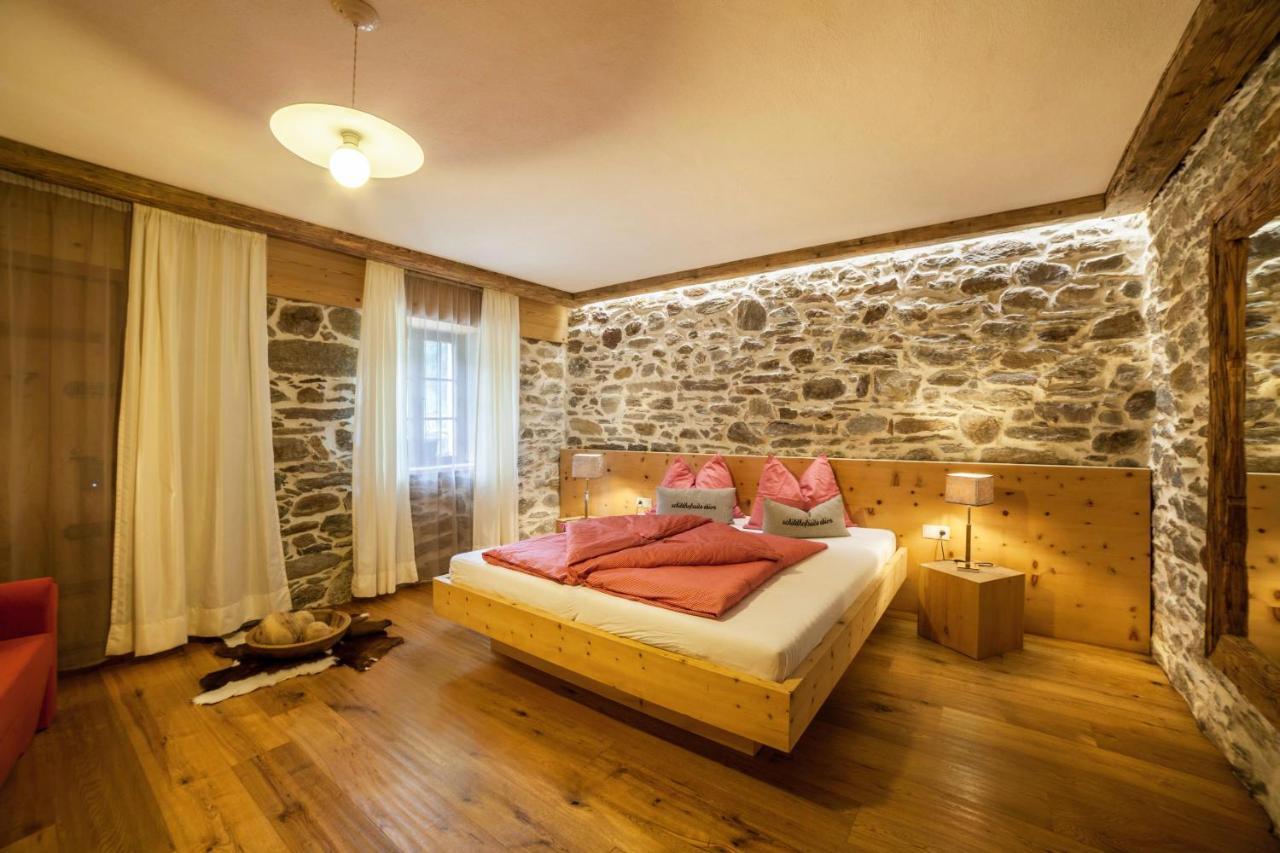 Schildhof Ebion Schildhofsuite San Leonardo in Passiria Exterior foto
